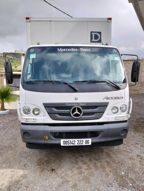 Mercedes man Accelo 915 2022