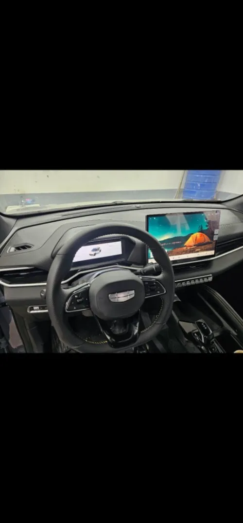 Geely Coolray 2025 Full camilion