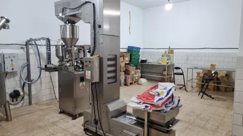 Unité de production de popcorn et autres produits 
