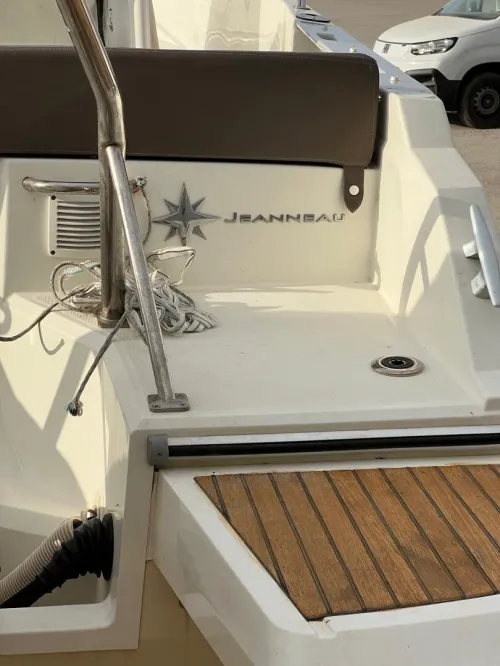 Jeanneau moteur suzuki
