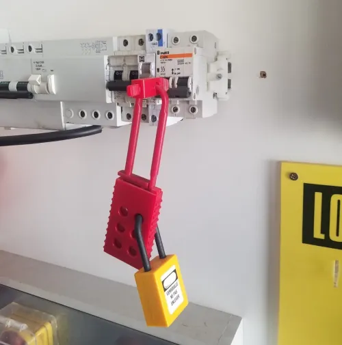 TAGOUT LOCK OUT CONSIGNATION ÉLECTRIQUE