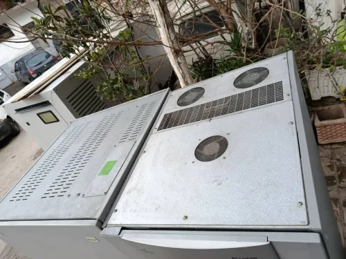 Onduleur 60kva marque EMERSON