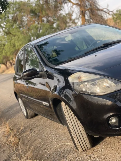 Renault Clio 3 2011 Night and Day 2