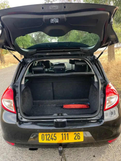 Renault Clio 3 2011 Night and Day