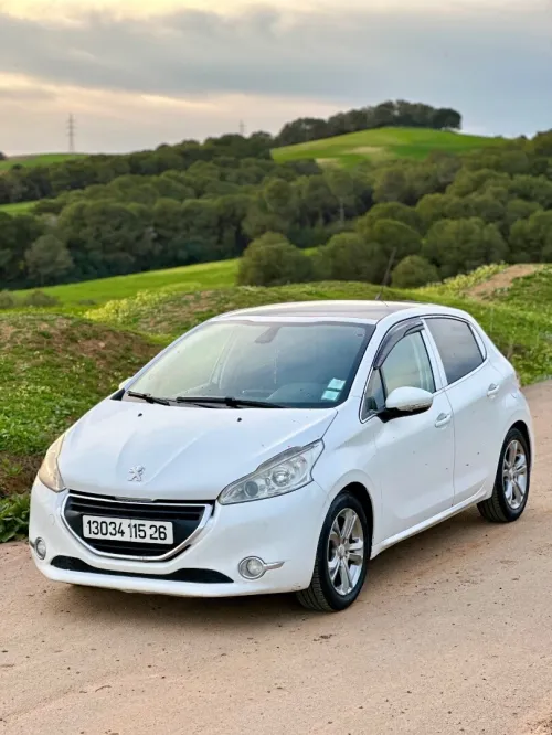 Peugeot 208 2015 Allure