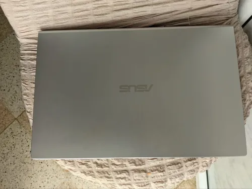 Asus vivobook 15 Ryzen 7 3700u