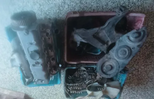 Moteur h 100 année 2012