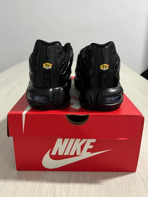 TN Black Black GTD Super good