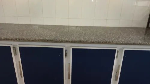 Table de travail frigorifique très solide avec granit