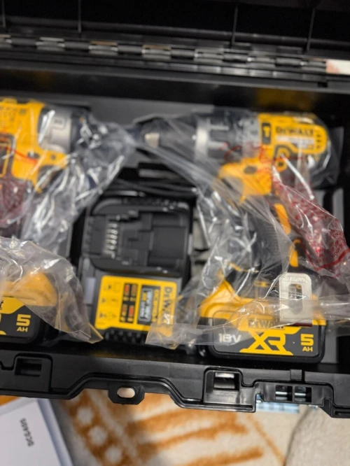 Lot DeWalt
