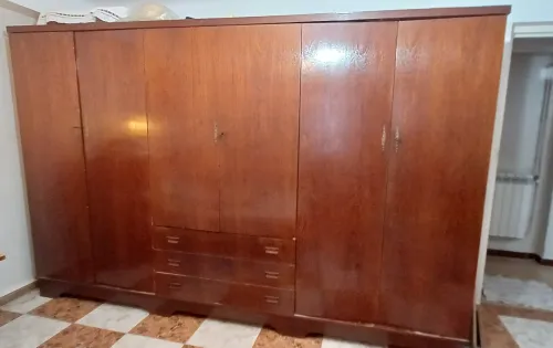 Chambre à coucher en bois massif