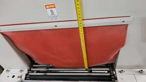 Cellophaneuse avec tunnel 