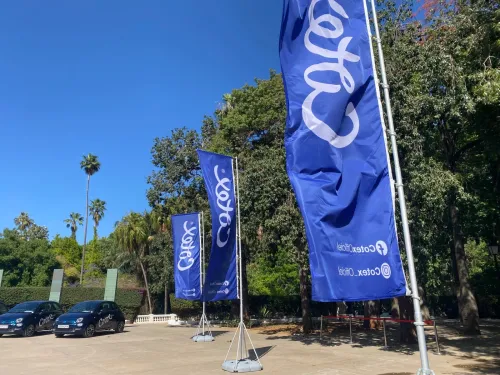 Location de drapeaux publicitaires de 5 mètres