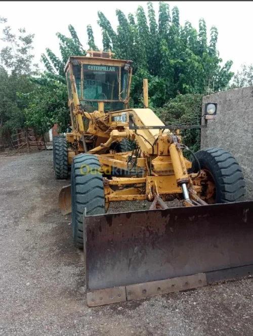 Caterpillar Niveleuse 140 G 