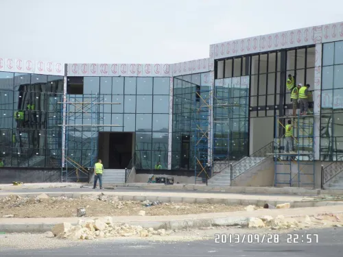 Traitement de façades     (façades ventilées en céramique, porcelaine, terre cuite et HPL)