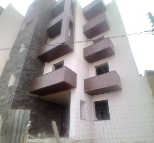 Traitement de façades     (façades ventilées en céramique, porcelaine, terre cuite et HPL)