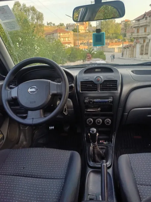 Nissan Sunny 2011 Sunny