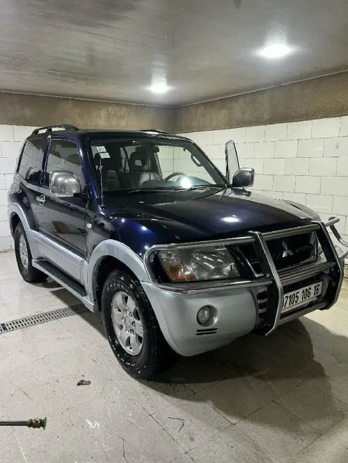 Mitsubishi Pajero Court 2006 Toutes options