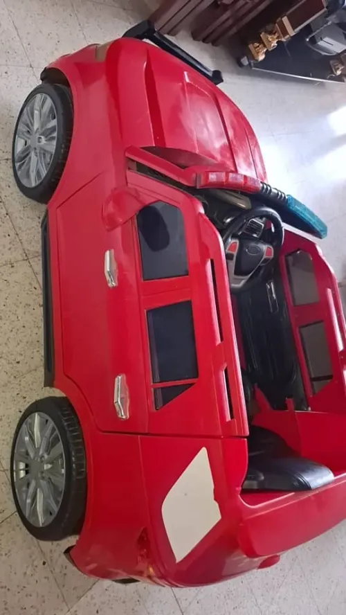 VOITURE POUR ENFANT