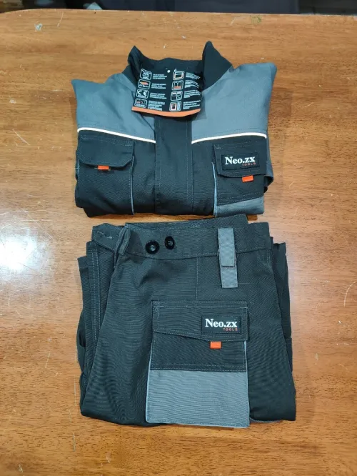 Tenue de travail 