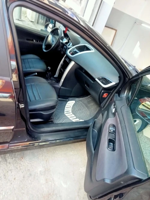 Peugeot 207 2012 Fennec