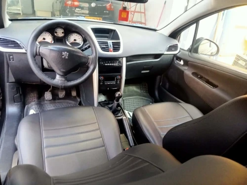 Peugeot 207 2012 Fennec