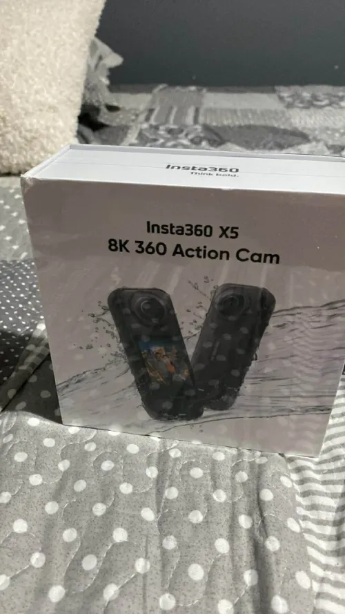 Insta350 x5