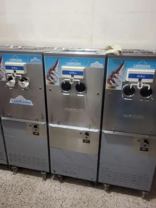Machine crème carpigiani