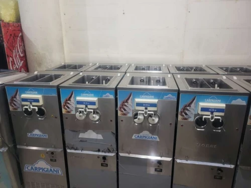 Machine crème carpigiani