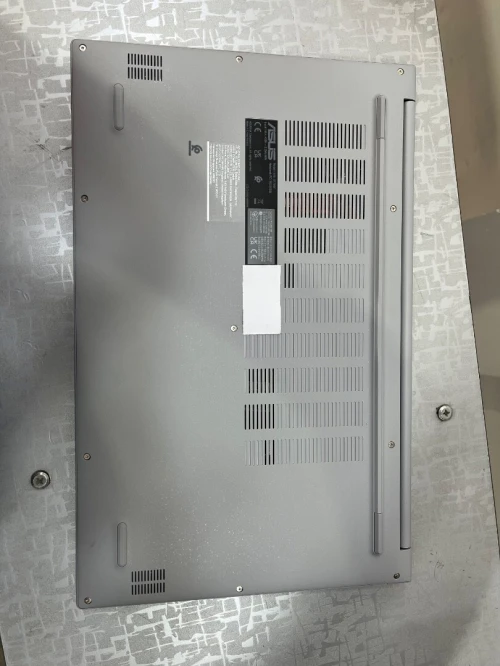 Asus VivoBook core7 150U 16GB Ram