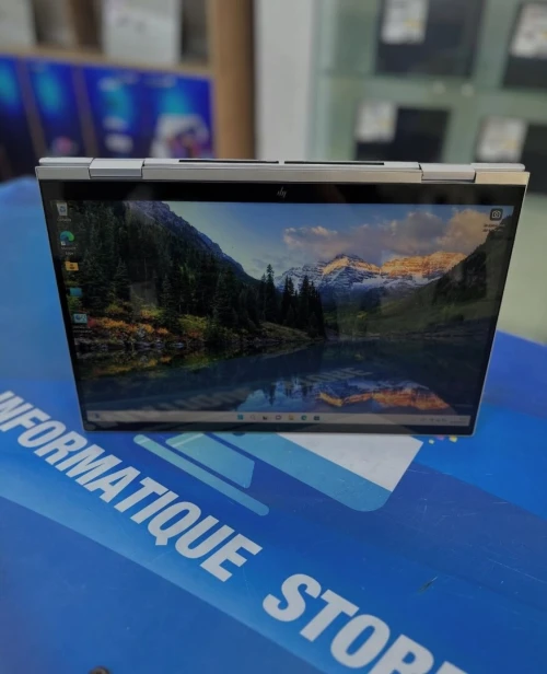 HP ENVY 15 X360 CORE : Intel i5 - 1240P DISC : 512 GB (SSD)  RAM : 16 GB 