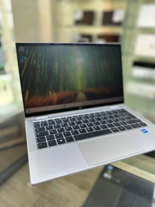 HP ELITEBOOK 1030 G8 i5 -1145G7 512 -16GB x360