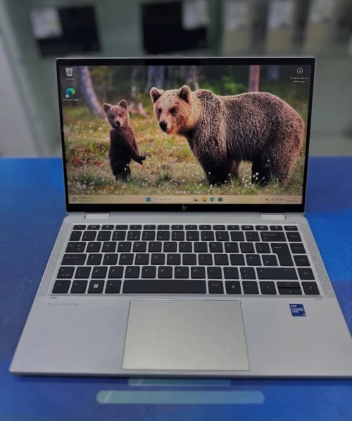 HP ELITEBOOK 1040 G8 X360 CORE : INTEL I7 - 1185G7 DISC :  512 GB (SSD)  RAM : 32 GB  