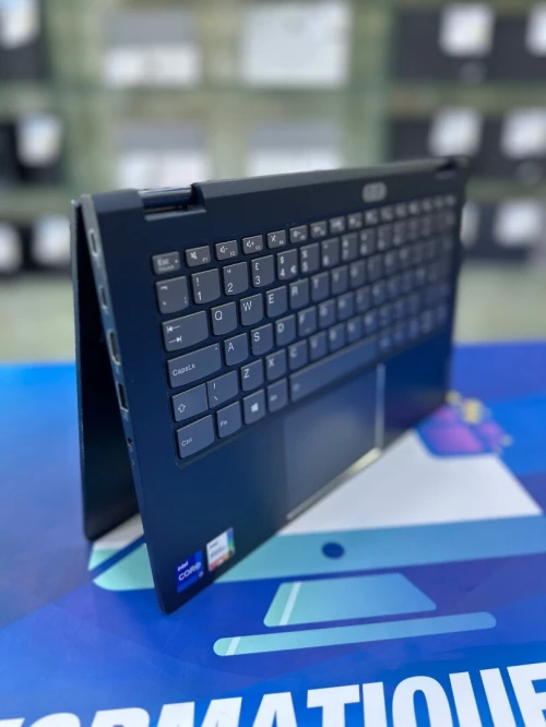 THINKBOOK YOGA T14s X360 CORE : INTEL i7 / 1165G7  DISC : 512 GB  (SSD)  RAM : 16 GB   