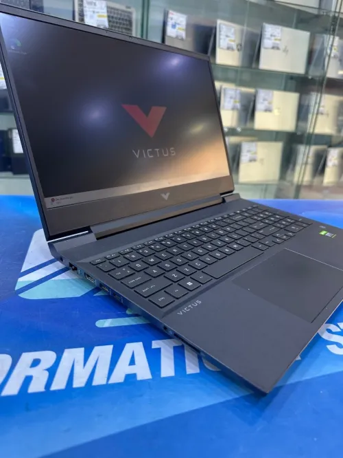 HP VICTUS 16 CORE : RYZEN 7 6800H DISC :  512 GB  (SSD)  RAM : 16 GB   RTX 3050