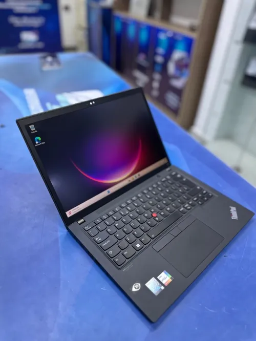 THINKPAD X13 GEN 3 CORE : INTEL I5 - 1250P DISC : 512 GB  (SSD)  RAM : 16 GB