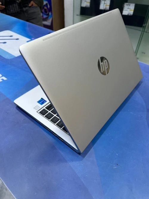 HP PROBOOK 440 G8 CORE : INTEL I5 - 1135G7 DISC :  256 GB  (SSD)  RAM : 16 GB