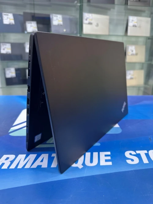 THINKPAD T480s  CORE : INTEL I5 - 8350U DISC : 256 GB  (SSD)  RAM : 08 GB  