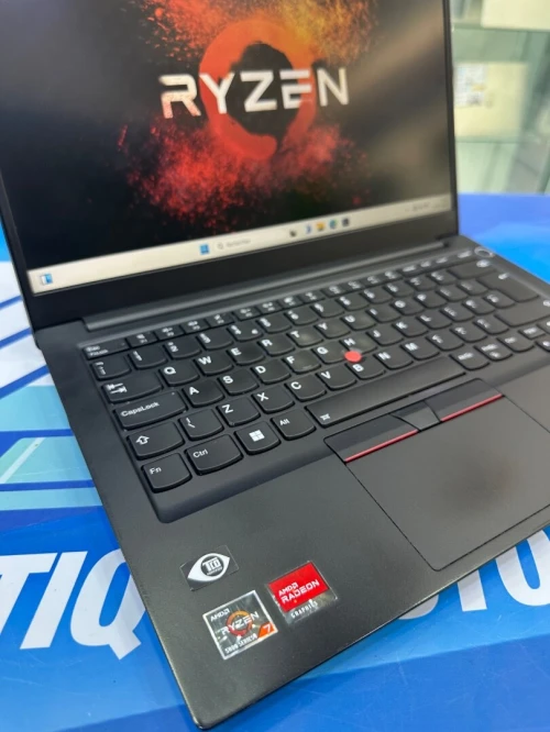 THINKPAD E14  CPU: RYZEN 7 PRO 5850U 16 MB CACHE DISC : 512 GB  (SSD) RAM : 16  GB  