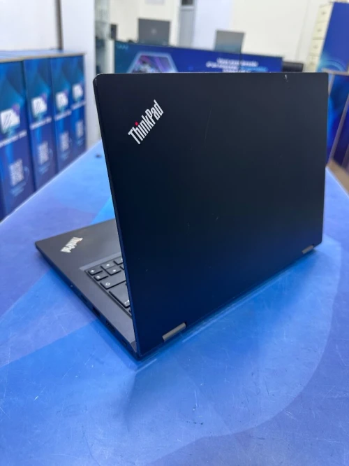 THINKPAD L13 YOGA X360 CORE : INTEL I7 _ 10510U DISC :  256 GB  (SSD)  RAM : 08 GB