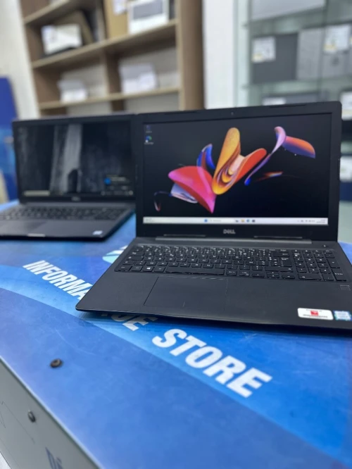 DELL LATITUDE 3590 CORE : INTEL i5 - 08 eme  DISC :  256 GB  (SSD)  RAM : 08 GB