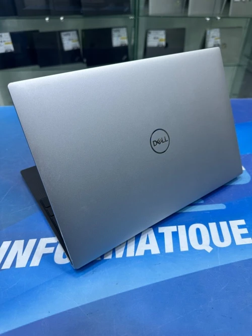 DELL XPS 13 9310 CORE : INTEL I7 - 1165G7 DISC : 512 GB  (SSD)  RAM : 16 GB  