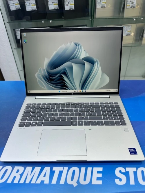 HP PROBOOK 460 G11 CORE : Intel  ULTRA 7 155U DISC : 512 GB  (SSD)  RAM : 16 GB  