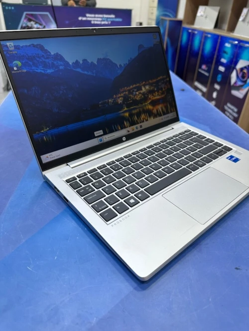 HP PROBOOK 440 G8 CORE : INTEL I5 _ 1135G7 DISC :  256 GB  (SSD) RAM : 16 GB
