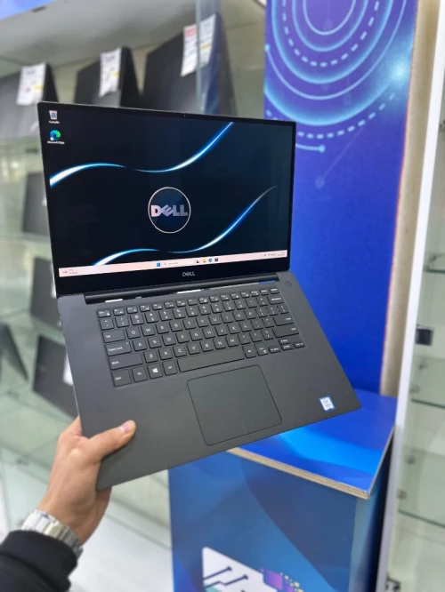 DELL PRECISION 5540 CORE : i9 / 9980H DISC : 512 GB  (SSD)  RAM : 32 GB   