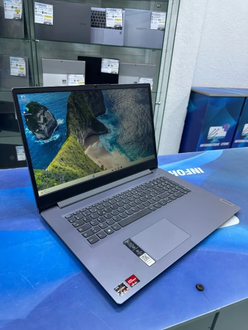 LENOVO IDEAPAD 3 CORE : RYZEN 5 5500U DISC :  256 GB  (SSD)  RAM : 08 GB