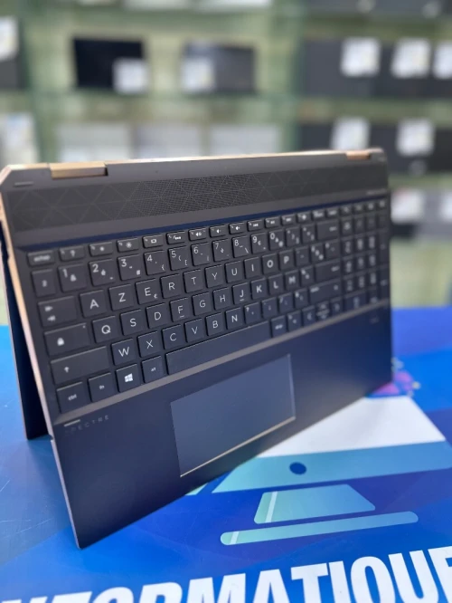 HP SPECTRE  X360 CORE : INTEL i7 / 08 EME  DISC : 02 TB  (SSD)  RAM : 32 GB   