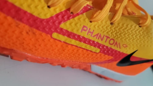 Soulier de football Nike Phantom GT