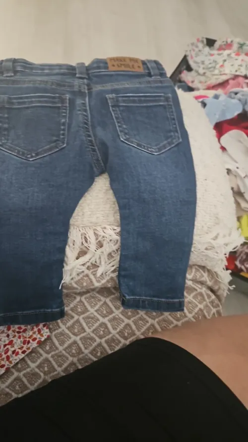 Vêtements d'occasion bébé 