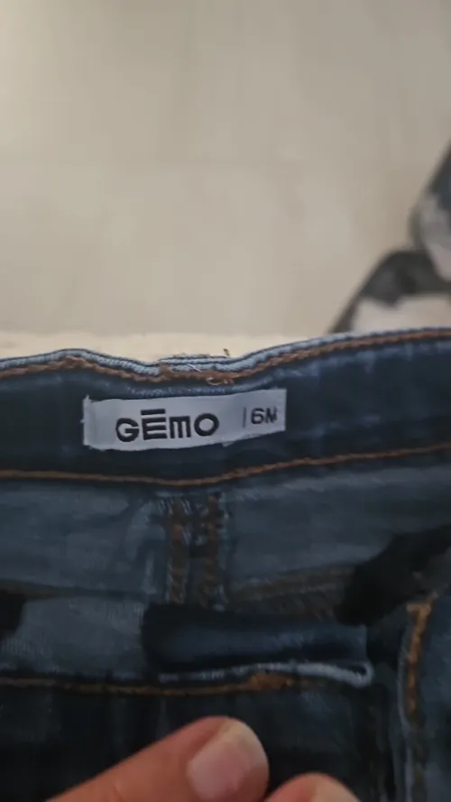 Vêtements d'occasion bébé 